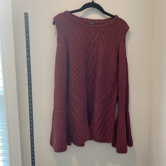 G.I.L.I. Got It Love It Cold Shoulder Burgundy Sweater with Bell Sleeves Small - Picture 5 of 12